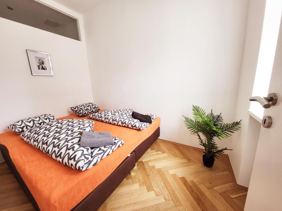 Donaufelder City Apartment Вена Экстерьер фото
