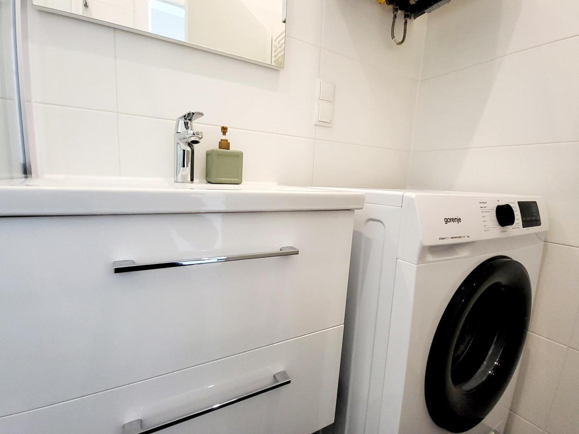 Donaufelder City Apartment Вена Экстерьер фото